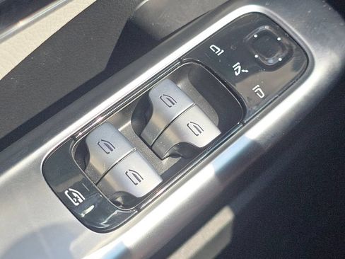 Used 2026 Mercedes-Benz C 300 4MATIC Sedan image 29