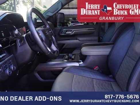 Used 2024 Chevrolet Silverado 2500 ZR2 w/ Technology Package AWD/4WD image 18