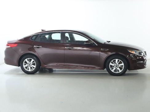 Used 2018 Kia Optima LX w/ Convenience Package image 11