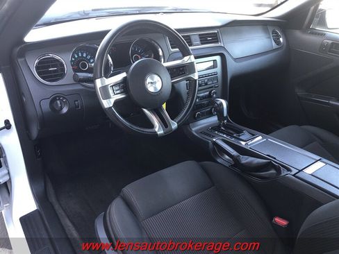Used 2014 Ford Mustang Convertible RWD image 12