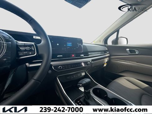 New 2026 Kia Carnival EX FWD image 28