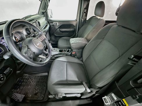 Used 2021 Jeep Wrangler Sport AWD/4WD image 13