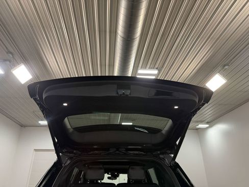 Used 2023 Jeep Grand Cherokee L Laredo image 75