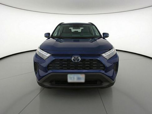 Used 2025 Toyota RAV4 XLE w/ Convenience Package image 2