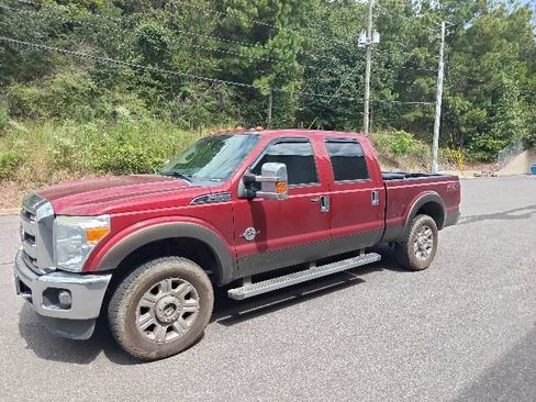 Used 2016 Ford F250 Lariat w/ Lariat Ultimate Package AWD/4WD image 6