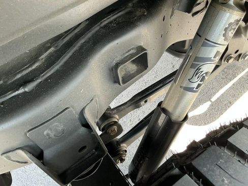 Used 2021 Jeep Gladiator Sport image 22