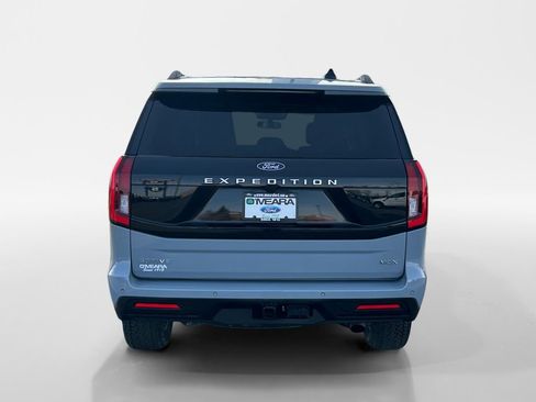 Used 2025 Ford Expedition Max Active image 5