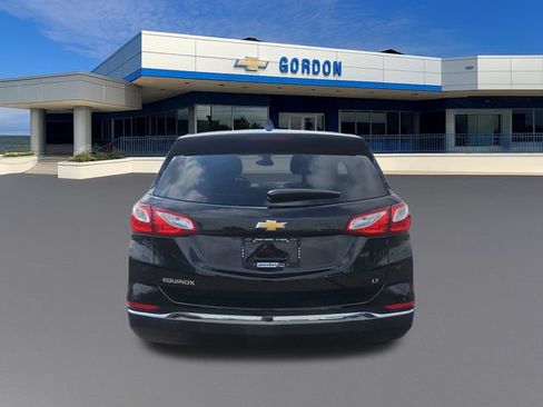 Used 2020 Chevrolet Equinox LT w/ Driver Convenience Package FWD image 4