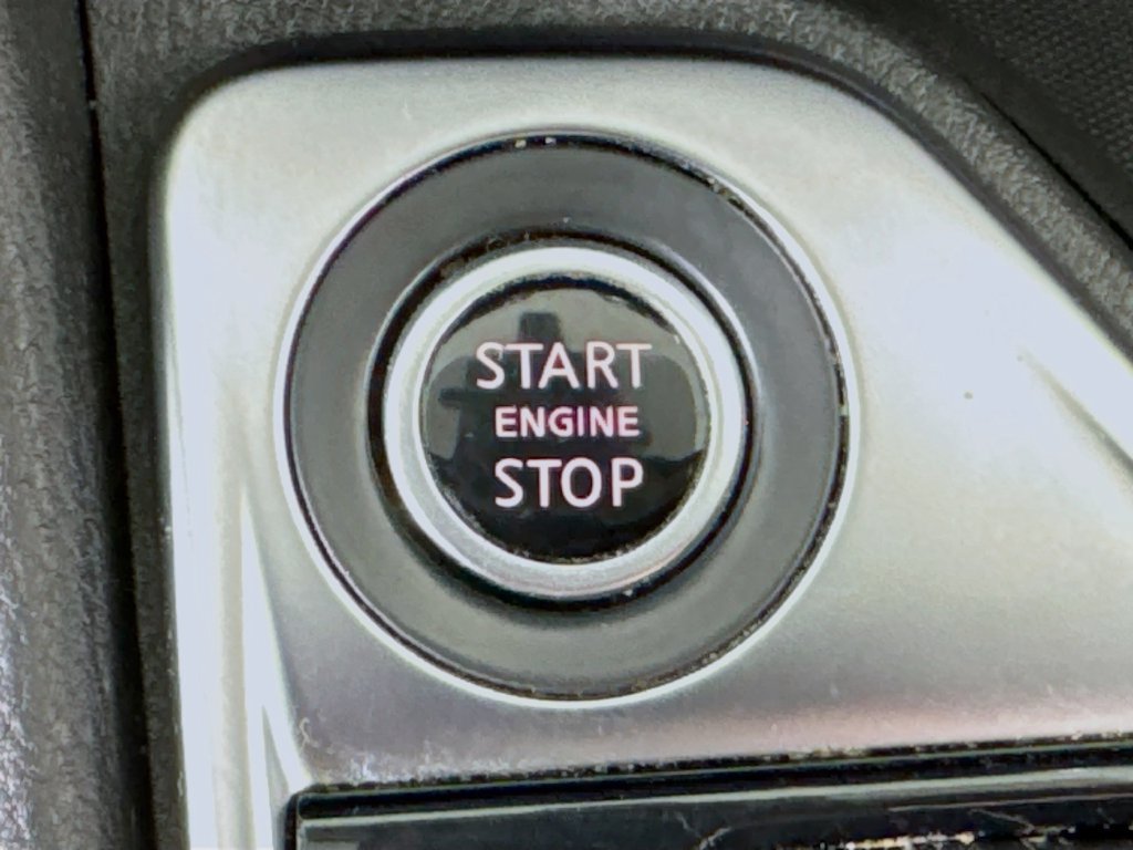 Used 2020 Nissan Sentra SV FWD image 26