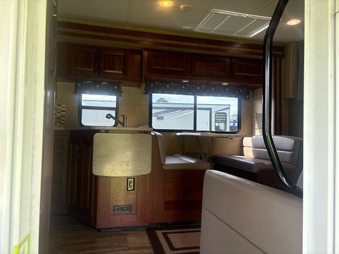Used 2016 Ford E-450 and Econoline 450 Super Duty w/ Motorhome Prep Package RWD image 9