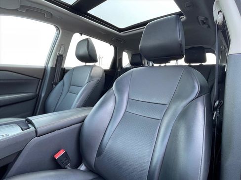 Used 2022 Nissan Rogue SV w/ SV Premium Package FWD image 22