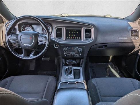 Used 2022 Dodge Charger SXT image 19
