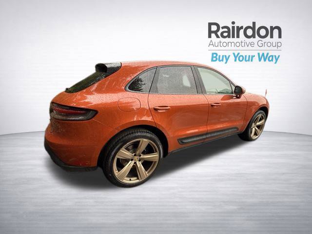 Used 2022 Porsche Macan AWD/4WD image 7