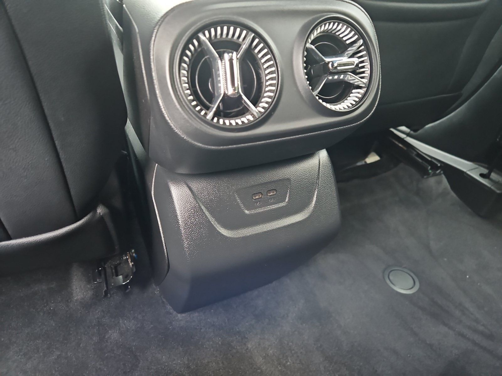 Used 2024 Chevrolet Blazer EV LT AWD/4WD image 13