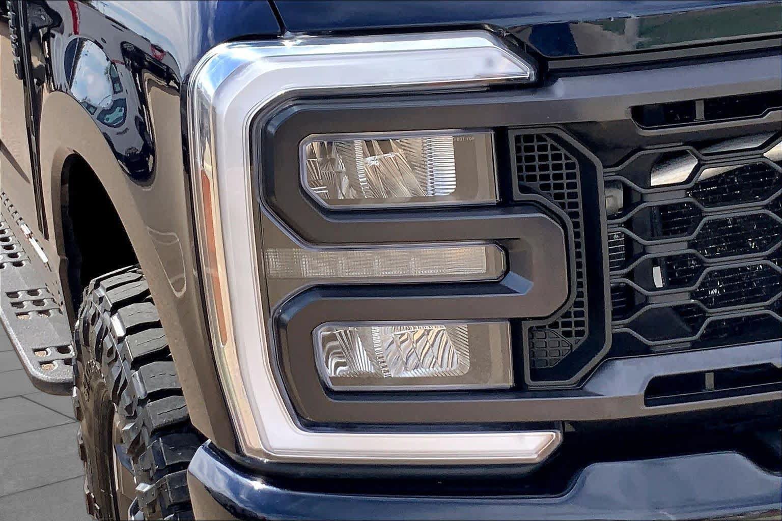 Certified 2024 Ford F250 Lariat w/ Lariat Ultimate Package AWD/4WD image 27