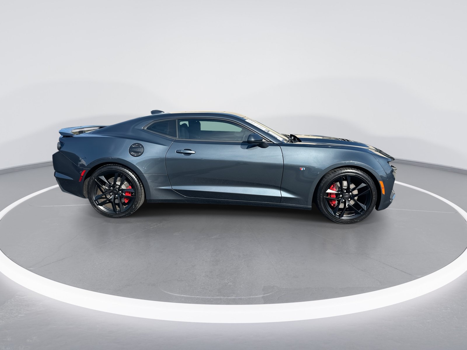 Used 2023 Chevrolet Camaro SS RWD image 10