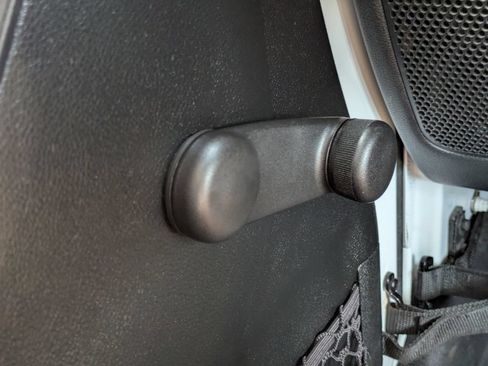 Used 2018 Jeep Wrangler Sport AWD/4WD image 23
