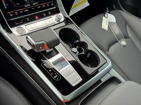 New 2026 Audi Q8 Premium Plus image 32