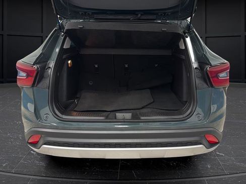 Used 2025 Chevrolet Trax LT image 26