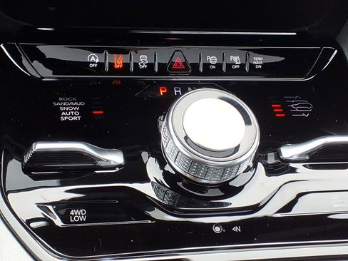 New 2026 Jeep Grand Wagoneer 4WD image 22