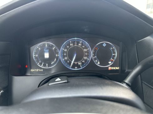 Used 2015 Cadillac Escalade Platinum AWD/4WD image 11