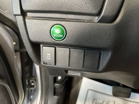 Used 2019 Honda Fit LX image 18