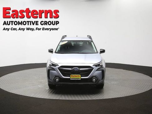 Used 2025 Subaru Outback Premium AWD/4WD image 46