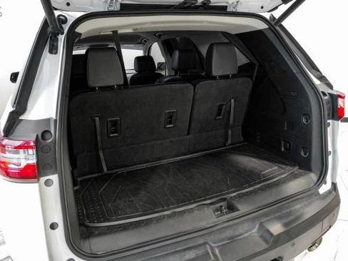 Used 2019 Chevrolet Traverse RS w/ LPO, Floor Liner Package FWD image 60
