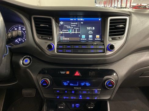 Used 2017 Hyundai Tucson SE Plus image 16