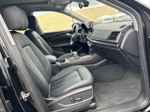 Used 2023 Audi Q5 2.0T Premium Plus w/ Premium Plus Package AWD/4WD image 17