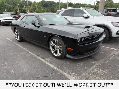Used 2021 Dodge Challenger R/T RWD image 1