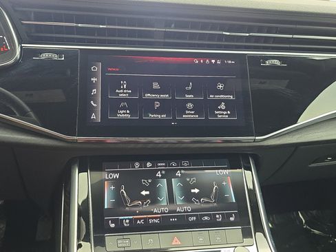 Used 2021 Audi Q8 Premium Plus image 39