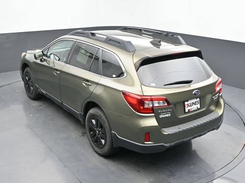 Used 2017 Subaru Outback 2.5i Premium w/ Popular Package #2 AWD/4WD image 41
