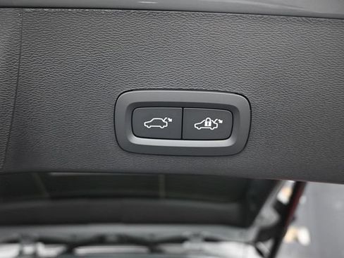 New 2026 Volvo XC40 B5 Ultra w/ Protection Package Premier AWD/4WD image 25