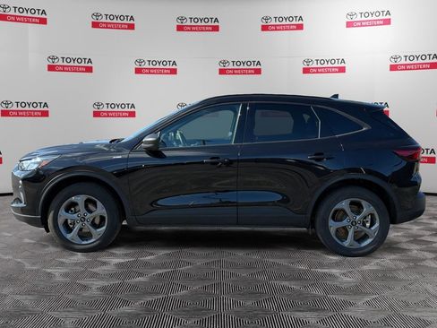 Used 2025 Ford Escape ST-Line AWD/4WD image 6