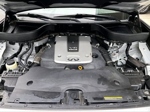 Used 2016 INFINITI QX70 w/ Premium Package image 32