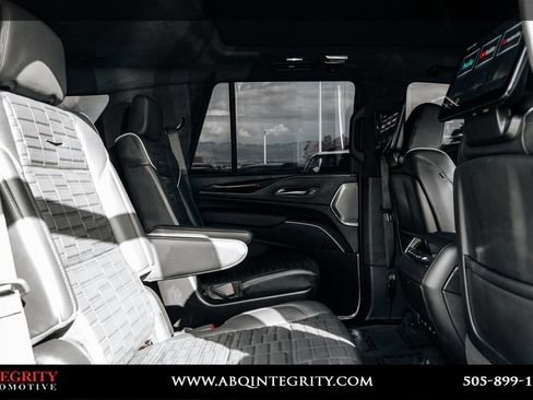 Used 2024 Cadillac Escalade Sport Platinum AWD/4WD image 62