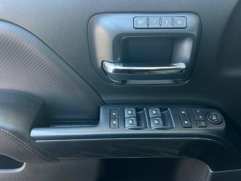 Used 2018 GMC Sierra 1500 SLT w/ All Terrain Package AWD/4WD image 12