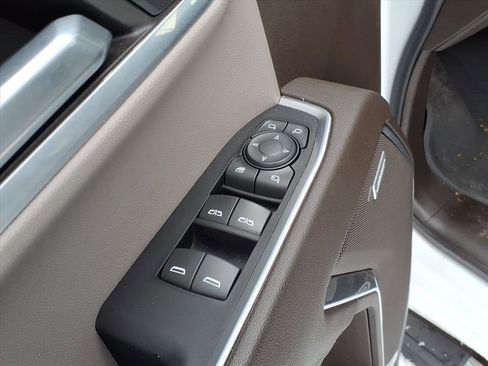 Certified 2022 Chevrolet Silverado 1500 LTZ w/ Z71 Off-Road Package image 7