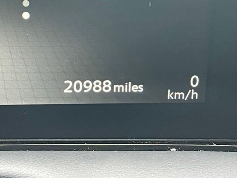 Used 2024 Nissan Ariya FWD image 19