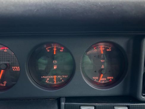 Used 1991 Pontiac Firebird Trans Am image 12