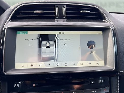 Used 2018 Jaguar F-PACE S image 24
