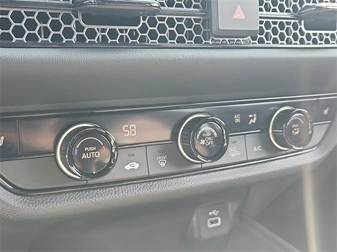 Used 2025 Honda HR-V Sport image 15