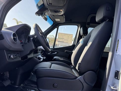 New 2026 Mercedes-Benz Sprinter 2500 image 2