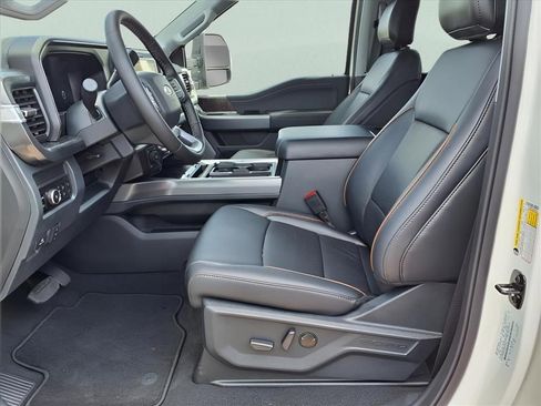 New 2025 Ford F250 Lariat w/ Lariat Ultimate Package AWD/4WD image 6