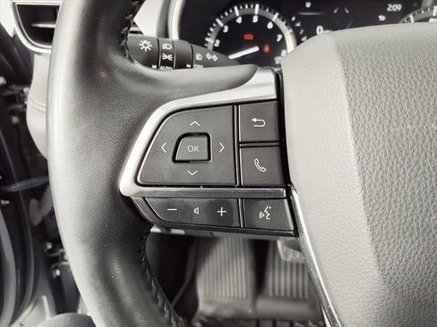 Used 2021 Toyota Highlander Platinum image 11