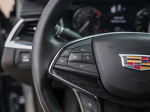 Used 2023 Cadillac XT5 Premium Luxury image 14