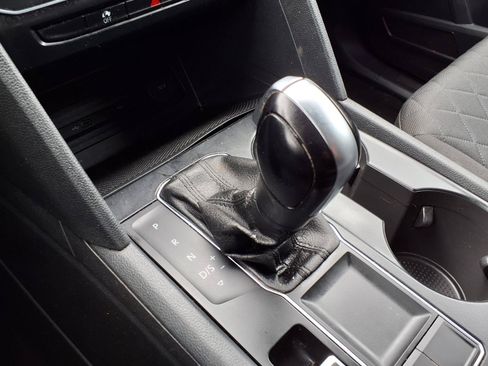 Used 2021 Volkswagen Atlas S FWD image 12
