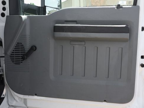 Used 2019 Ford F650 2WD Regular Cab Super Duty image 29