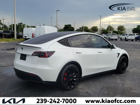 Used 2022 Tesla Model Y Performance AWD/4WD image 6